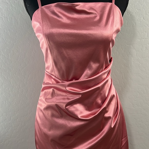 Honey and Rosie Square Neck Faux Wrap Satin Dress Size Medium Mauve EUC - Picture 2 of 10
